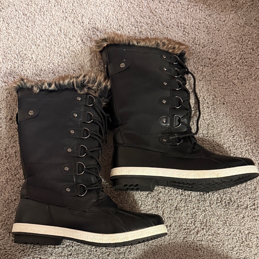 Women's Black Fur-Lined Winter Boots